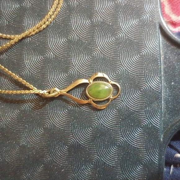 20th Century, Estate, Gold, Genuine Jade necklace.Monet - Picture 1 of 2